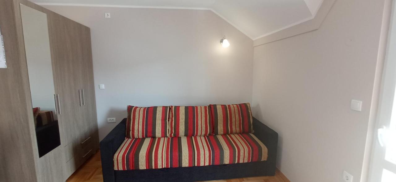 Apartment Maksimovic