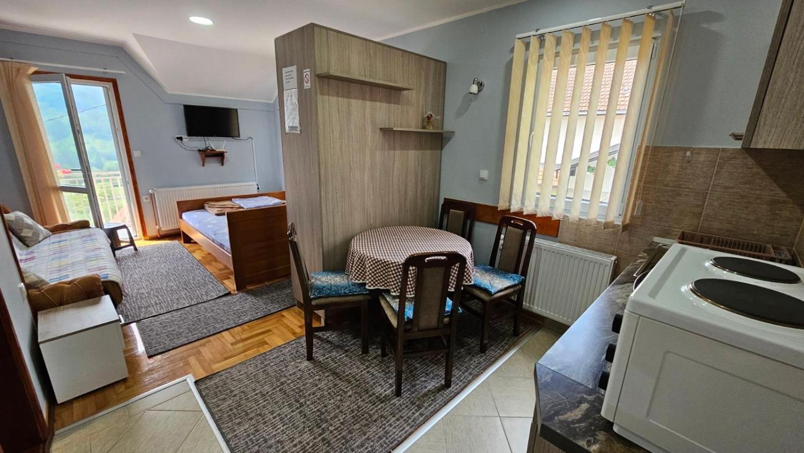 Maksimovic Apartment